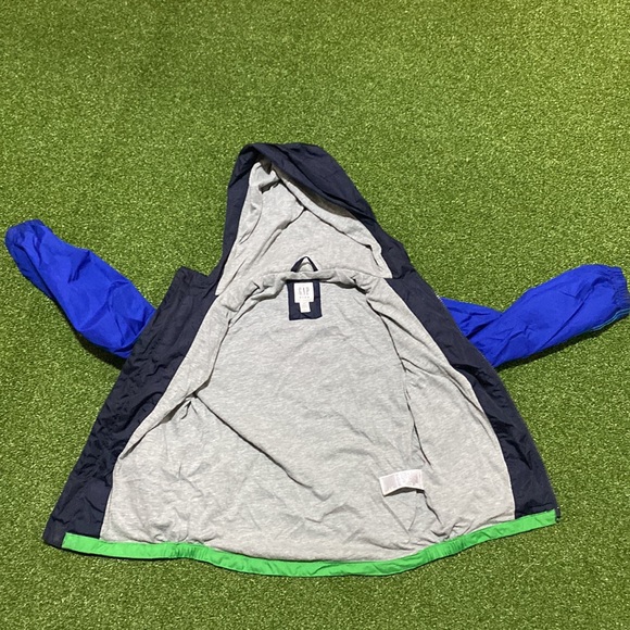 GAP Boys full zip rain/ spring jacket with hood zip pockets - Picture 6 of 7